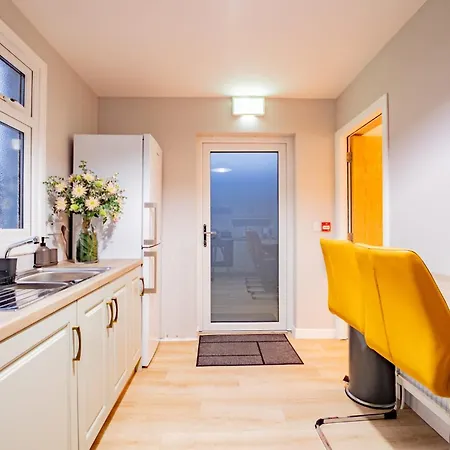 Aparthotel Flexistays - Private En-suite - Kinnegad