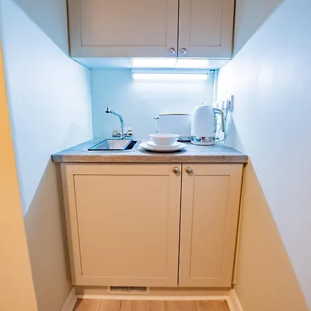 Flexistays - Private En-suite - 3* Kinnegad